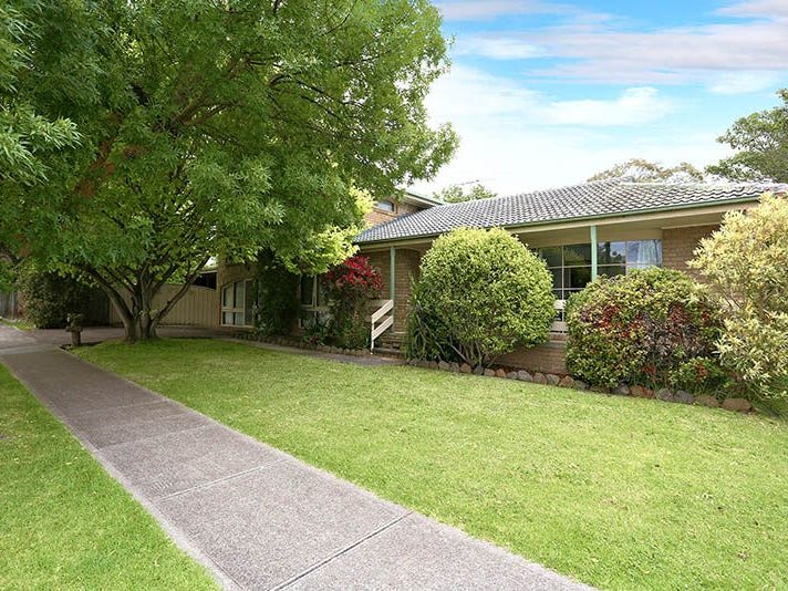 30 STAWELL STREET, Cranbourne, Vic 3977 Property Details