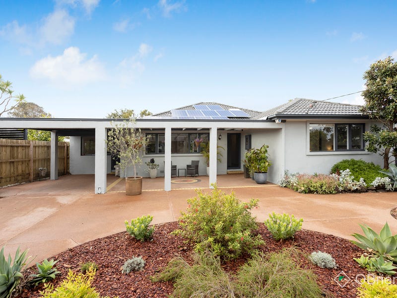 10 Minton Drive, Frankston, VIC 3199