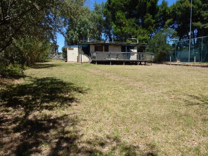 13 Church Street, Port Willunga, SA 5173