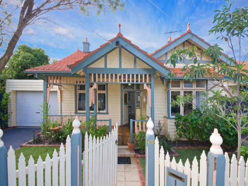 1 Airlie Street, Brighton, Vic 3186 Property Details