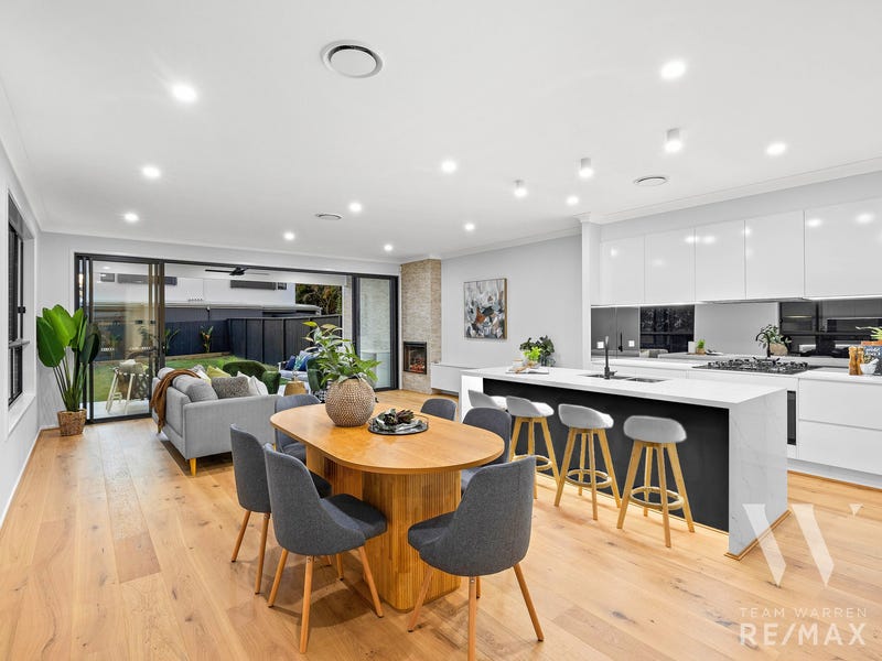 54 Dickenson Street, Carina, Qld 4152 House for Sale