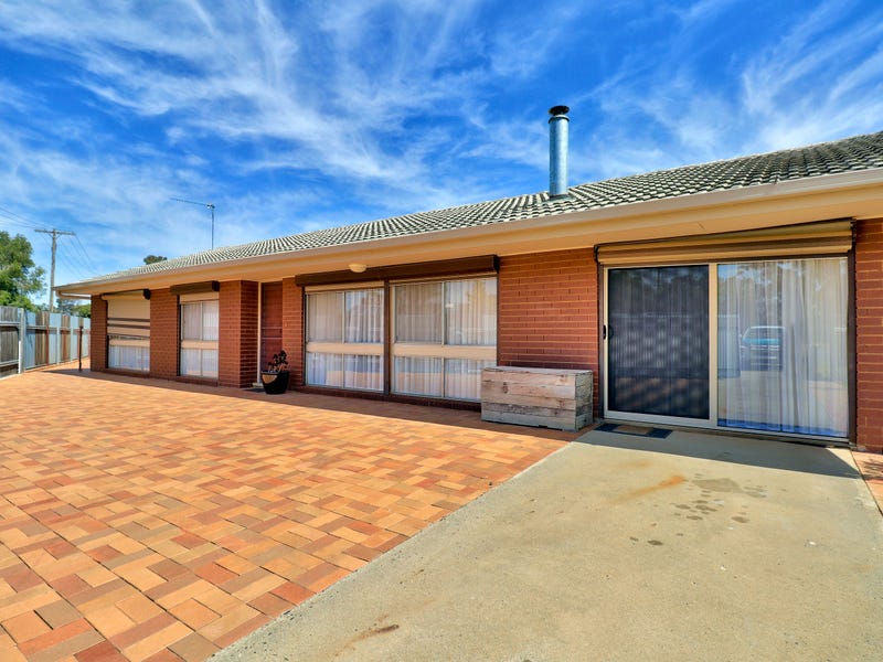 200 Henry Street, Deniliquin, NSW 2710