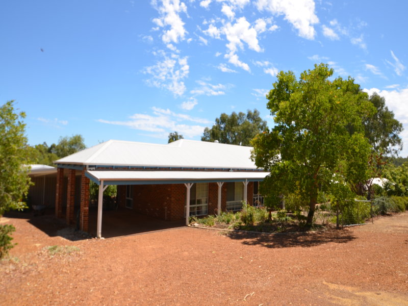 18 Ietto Way, Harvey, WA 6220 Property Details