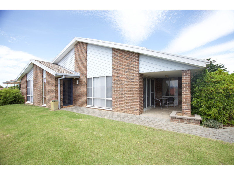 1 Green Street, Bathurst, NSW 2795 Property Details