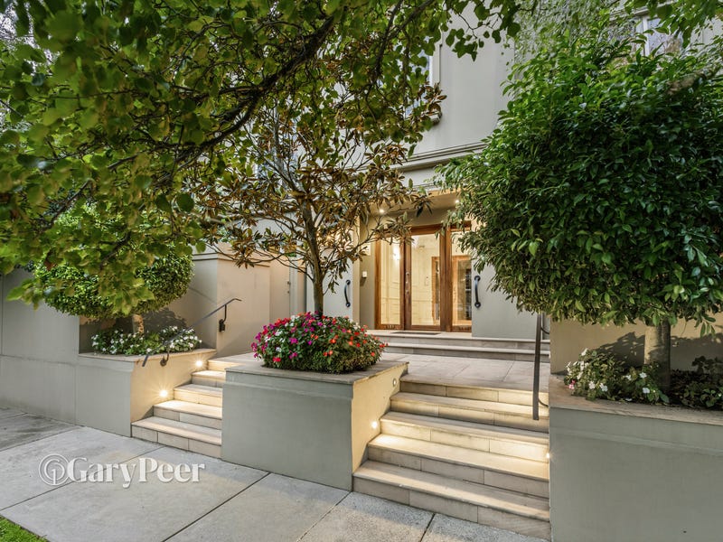 4/667 Toorak Road, Toorak, Vic 3142 - Property Details