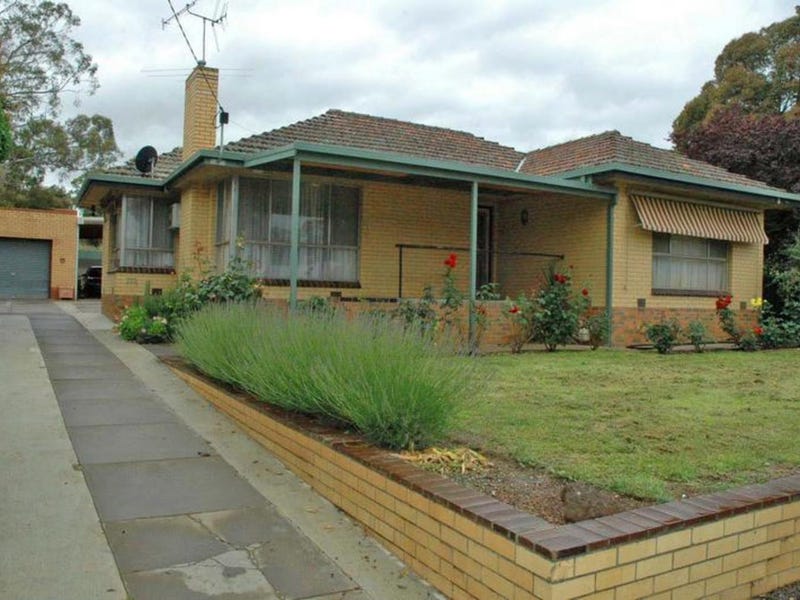 69 Derby Road, Maryborough, VIC 3465