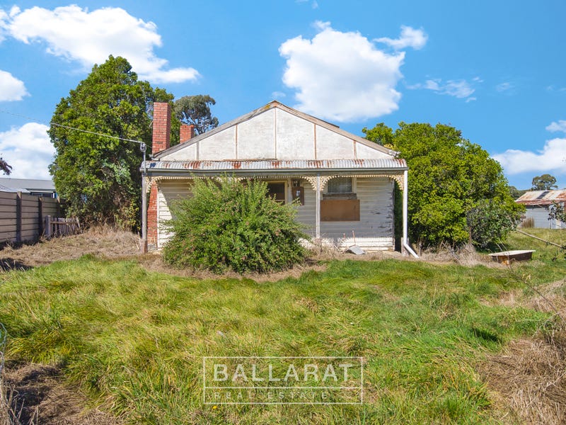 60 Nunns Road, Snake Valley, VIC 3351