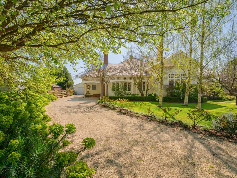 18 Burkes Road, Terang, Vic 3264 Property Details