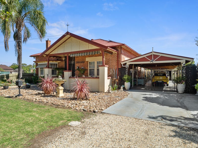 17 De Boos Street Euroa Vic 3666 Property Details