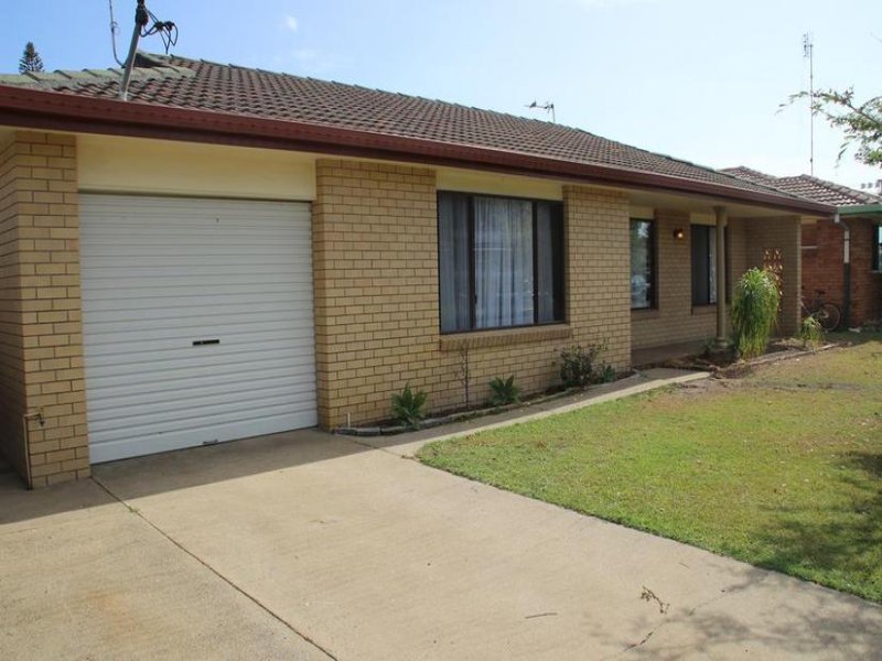 49 Blundell Boulevard, Tweed Heads South, NSW 2486