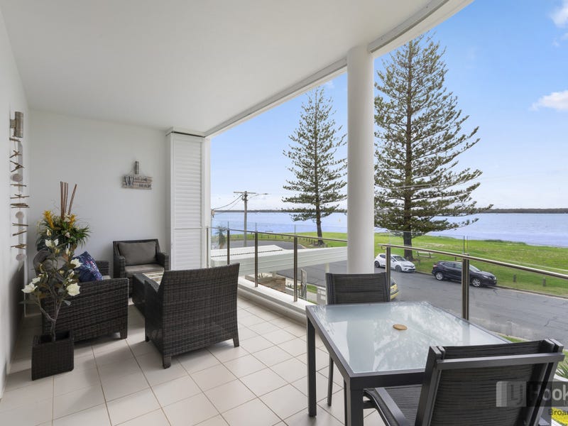 4/3234 Oatland Esplanade, Runaway Bay, Qld 4216 Apartment for Sale