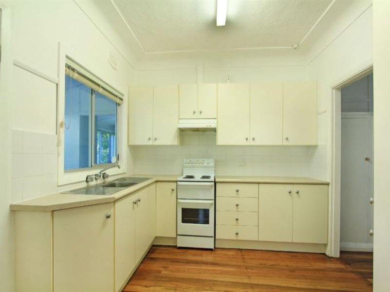 96 St Johns Ave, Mangerton, NSW 2500 Property Details