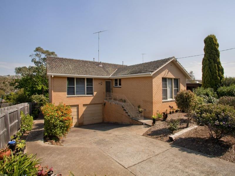 28 Iona Avenue, Belmont, Vic 3216 Property Details