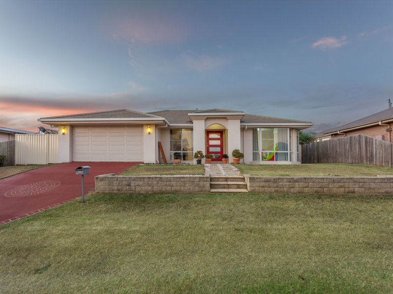 7 Opal Street, Glenvale, Qld 4350 Property Details