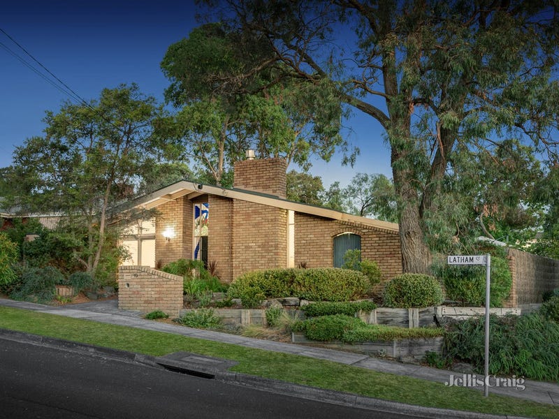 19 Worthing Avenue, Doncaster East, VIC 3109