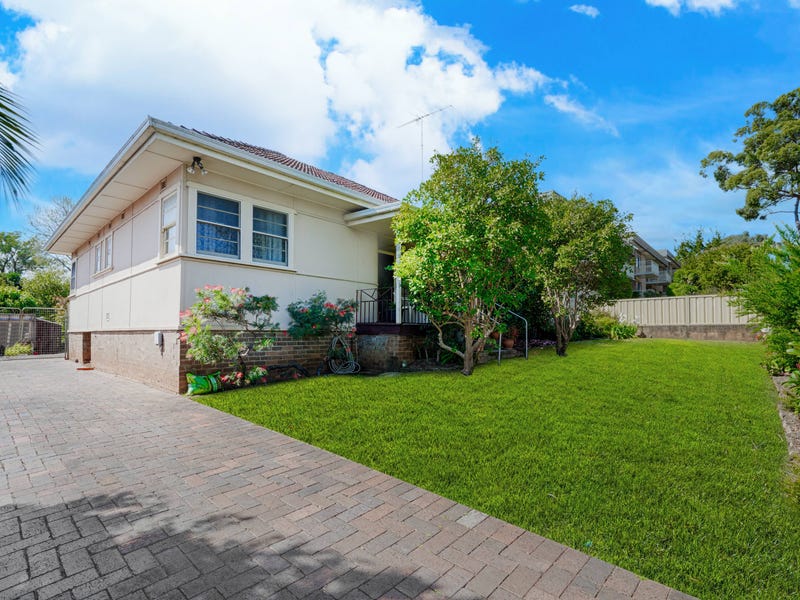 18 Condamine Street, Campbelltown, NSW 2560 Property Details