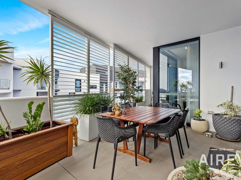 Picture of Sale Luxury apartment Neuilly-sur-Seine 4 Rooms 191 m2