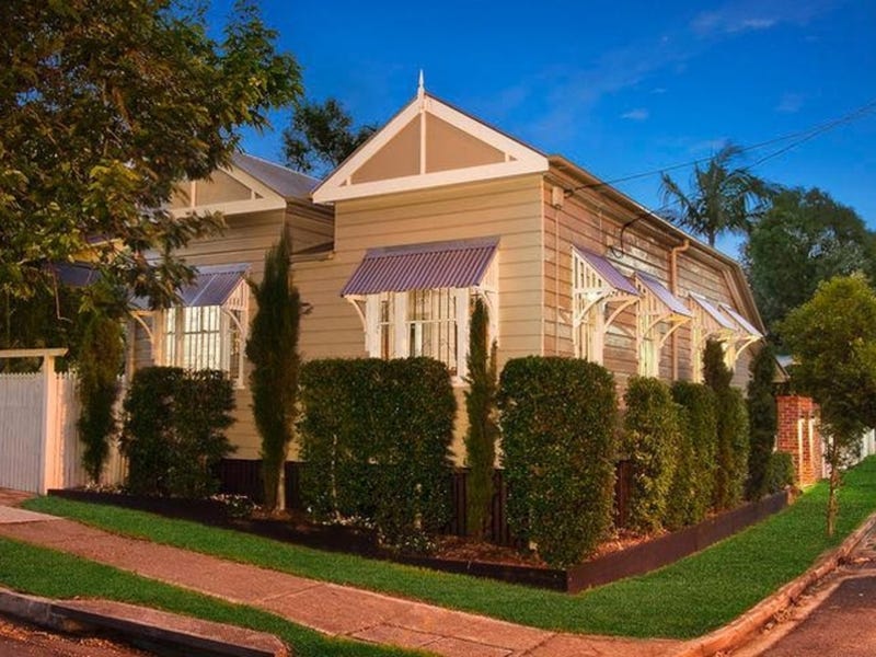 33 Quinn Street, Toowong, Qld 4066 Property Details