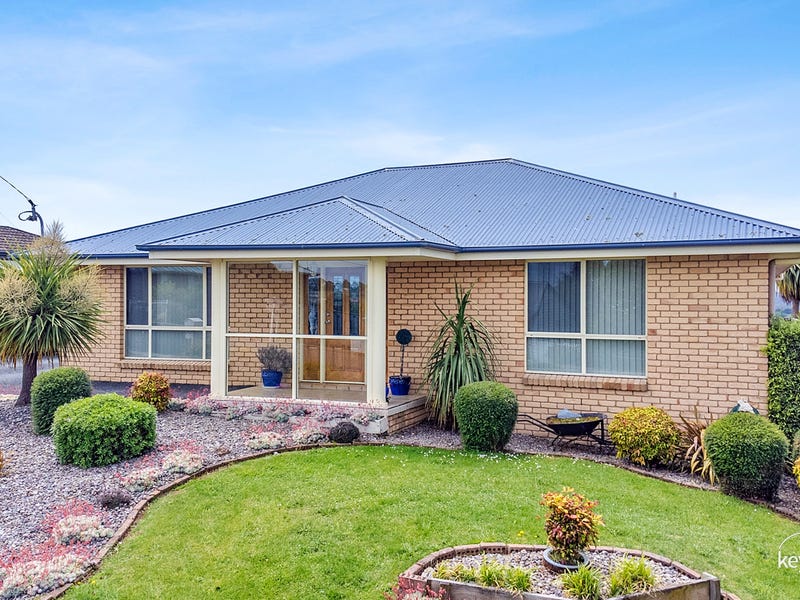 65 Westbury Place, Deloraine, Tas 7304 Property Details