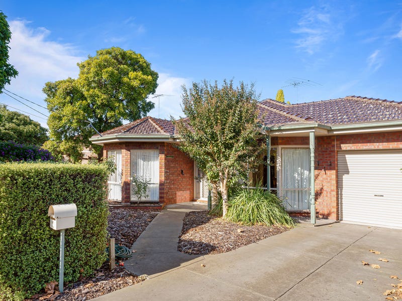 151 Rathcown Road, Reservoir, Vic 3073 - Property Details