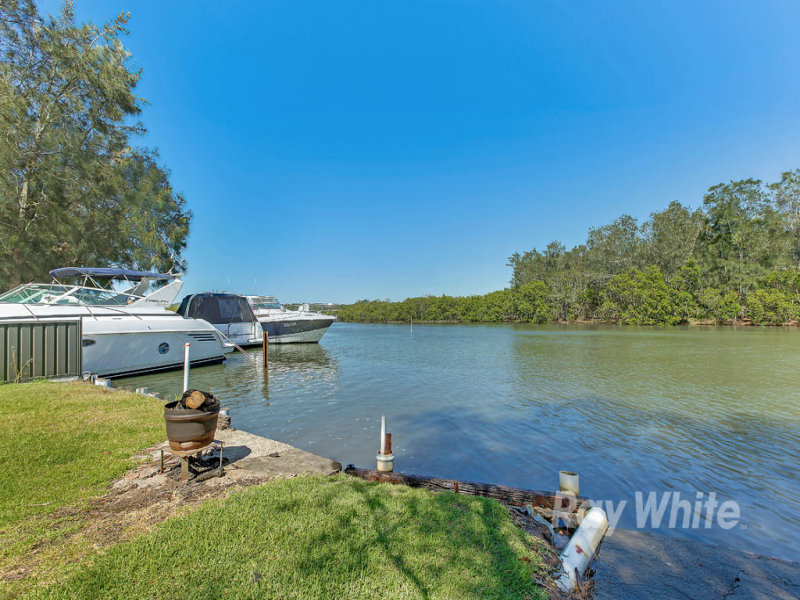35 Brougham Avenue, Fennell Bay, NSW 2283