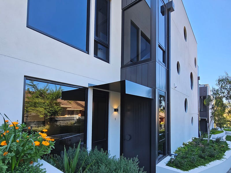 5/113 Studley Road, Eaglemont, Vic 3084 Property Details