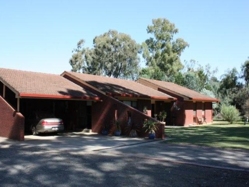 33 Airlie Street, Corowa, NSW 2646 Property Details