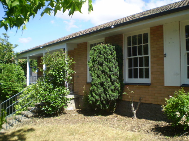 9 Caffyn Place, Garran, ACT 2605