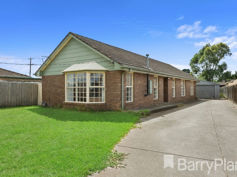 40 Blackwood Drive, Melton South, VIC 3338