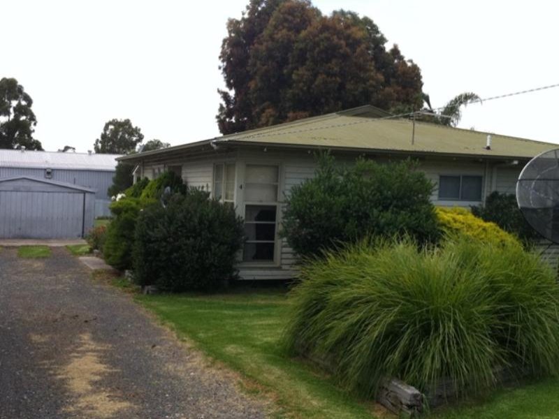 4 Victoria Street, Toongabbie, Vic 3856 Property Details
