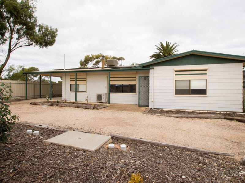 56 Kadina Rd, Wallaroo, SA 5556 House for Sale