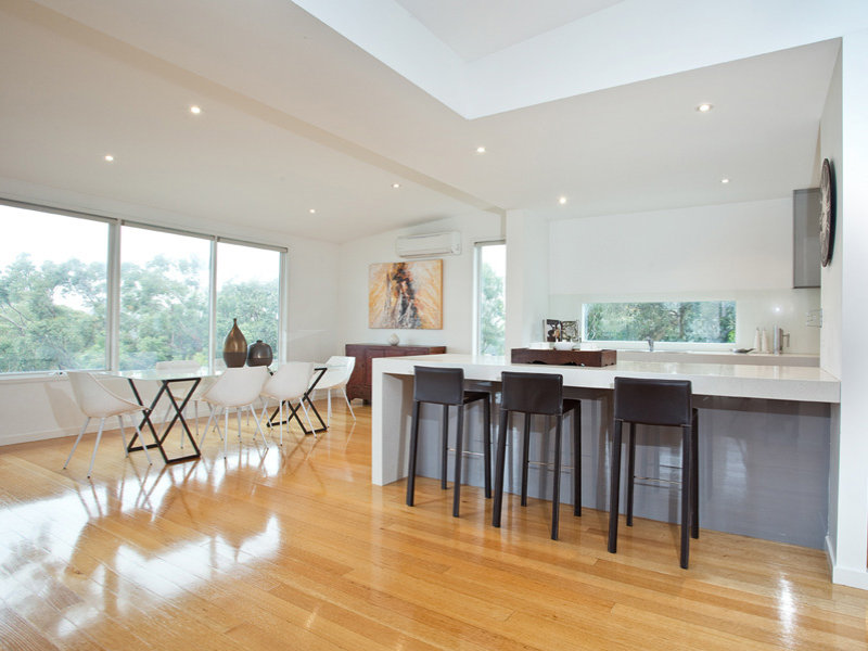 23 Sugarloaf Drive, Macleod, VIC 3085