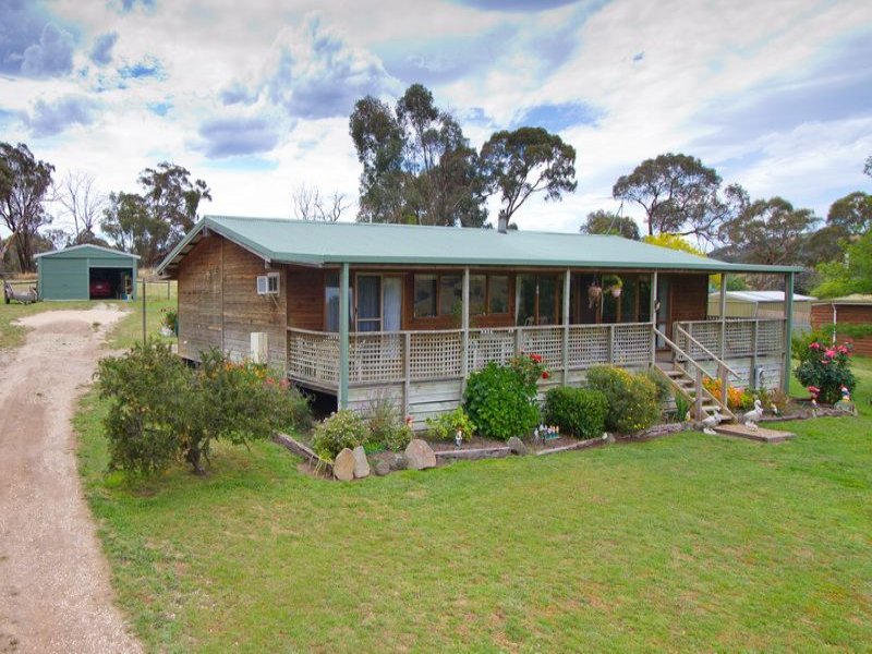 10 Cooke Drive, Pyalong, VIC 3521