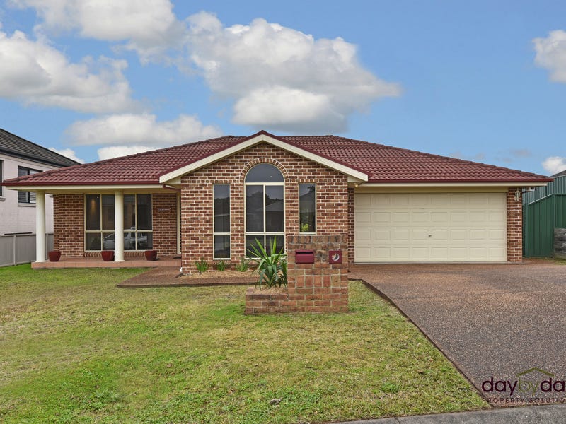 11 Magnolia Close, Fletcher, NSW 2287