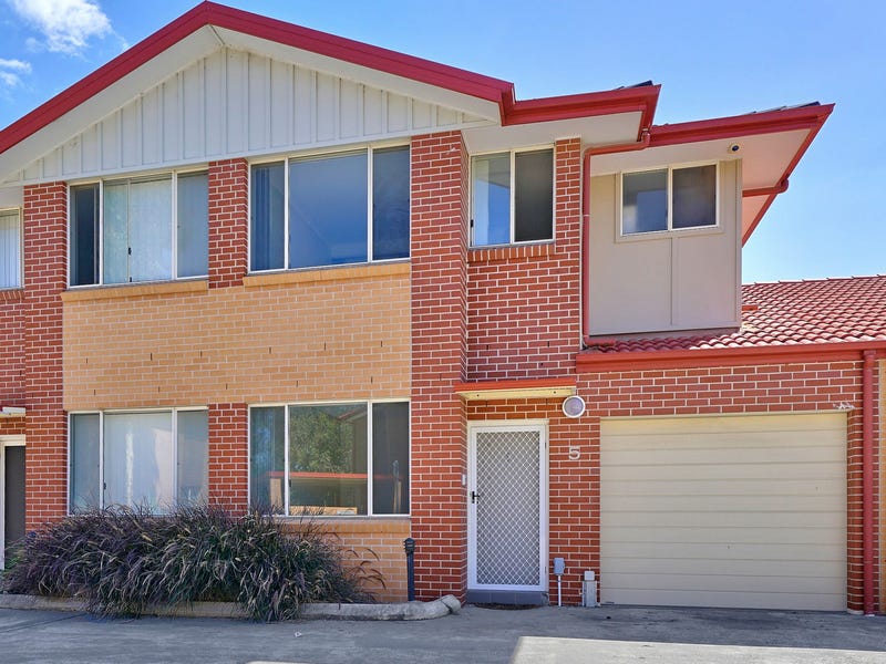 5/221A Waterworth Drive, Mount Annan, NSW 2567