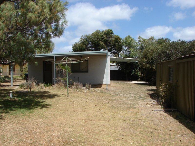 2 Seagull Avenue, Hayborough, SA 5211 Property Details