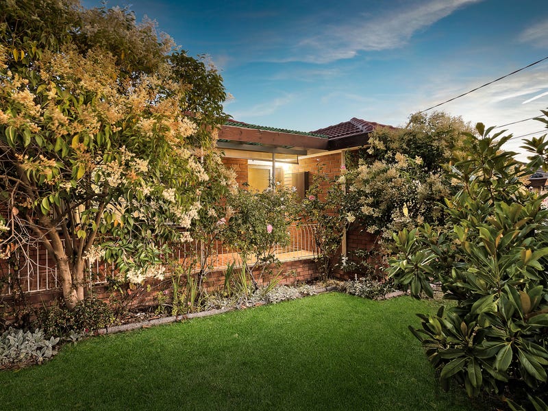 16 Burke Road, Ferntree Gully, VIC 3156