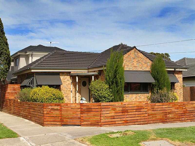 10 Kinsale Street, Reservoir, Vic 3073 Property Details