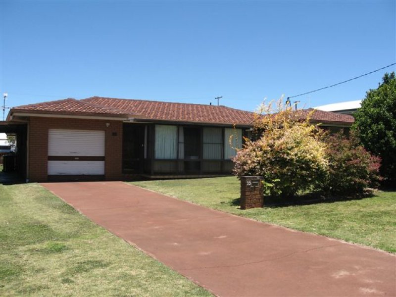 10 Hazel Street, Centenary Heights, Qld 4350 10 Hazel Street, Centenary Heights, Qld 4350