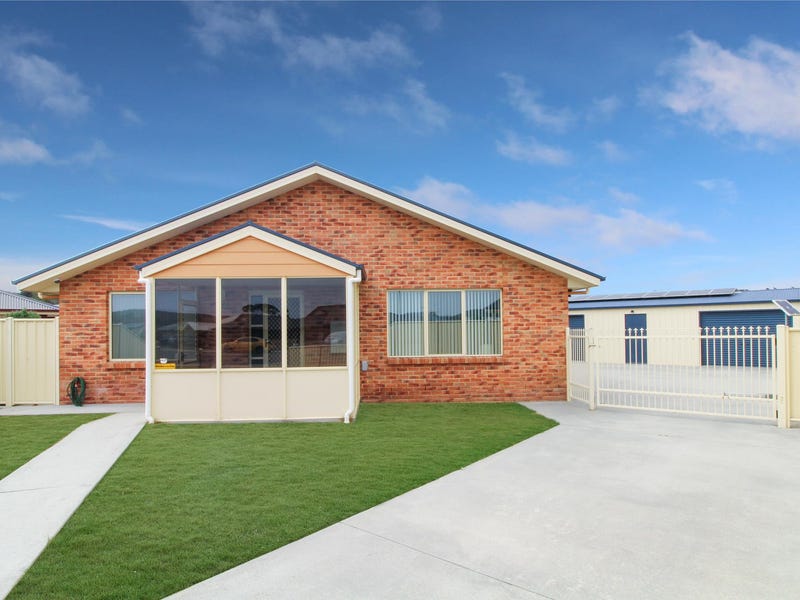 27 Earl Grove, Latrobe, Tas 7307 House for Sale