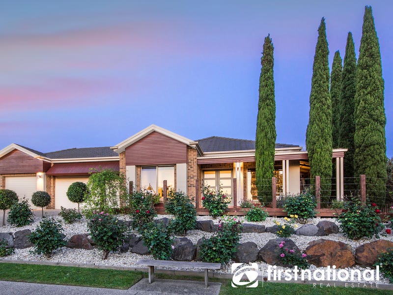 11 Botanic Drive, Pakenham, Vic 3810 Property Details