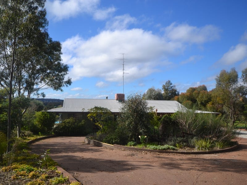 400 Chitty Road, Bakers Hill, WA 6562