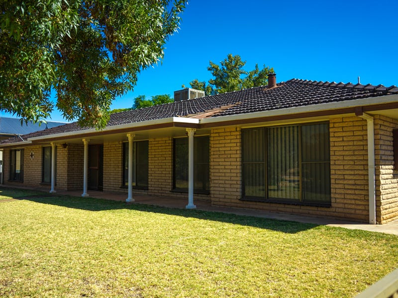 26 Hughes Street, Ouyen, Vic 3490 Property Details