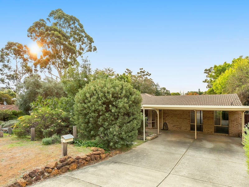 7 Wood Court, Lesmurdie, WA 6076 House for Sale