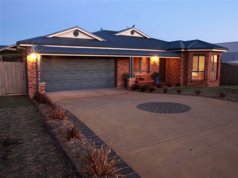 43 Monastery Drive, Goulburn, NSW 2580