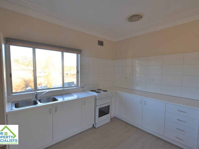 75 Tenth Avenue, Austral, NSW 2179