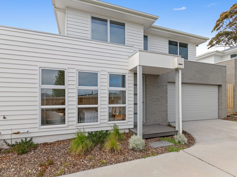 2/2 Banks Street, McCrae, Vic 3938 Townhouse for Sale