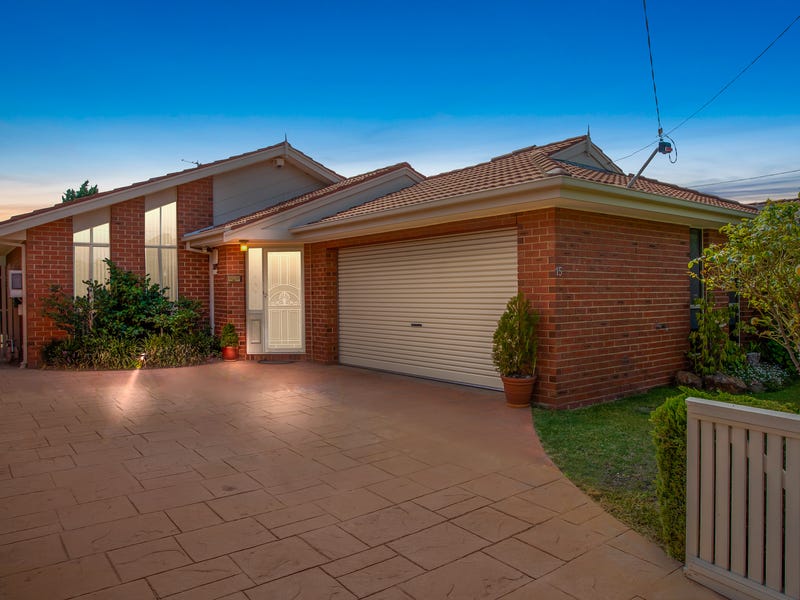 15 Nelson Avenue, Altona Meadows, VIC 3028 - realestate.com.au