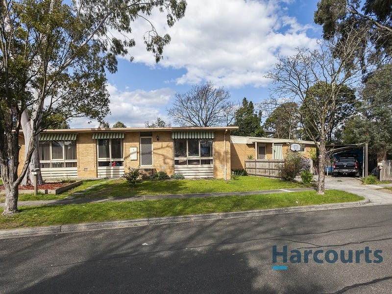 8 Carlyle Street Croydon Vic 3136 Realestate Com Au