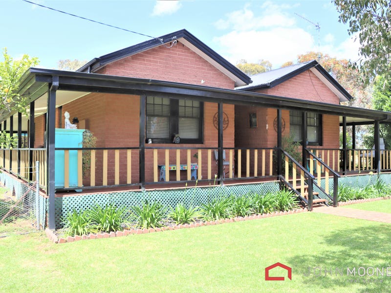 1 Logan Street, Coolamon, NSW 2701 Property Details